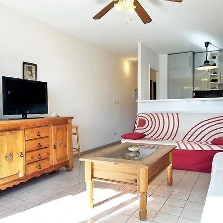 2 Pieces, Climatise, 100m Plage, Parking, - Fr-1-251-218 * Le Lavandou