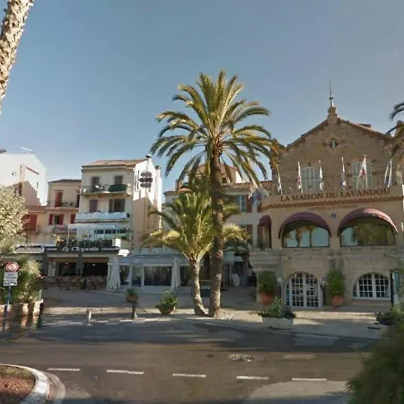 2 Pieces, Climatise, 100m Plage, Parking, - Fr-1-251-218 Apartament *
